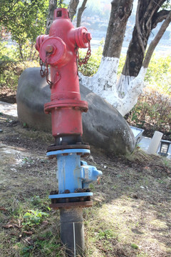 加长的救援消防栓