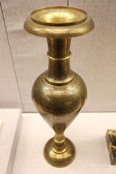 伊朗国礼铜瓶