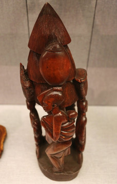 布隆迪国礼木雕