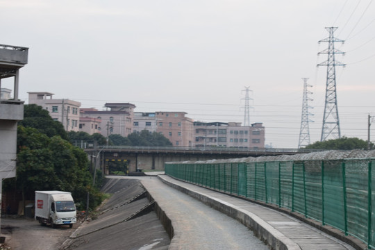 东莞陈屋贝村铁路桥边摄影拍照