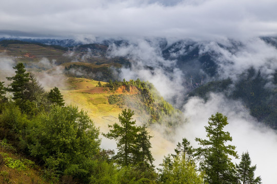 香格里拉山区风光