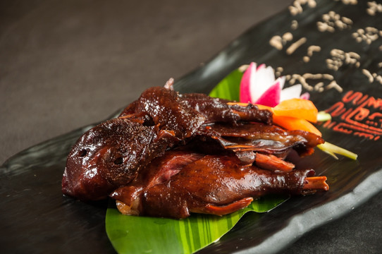 农家酱板鸭