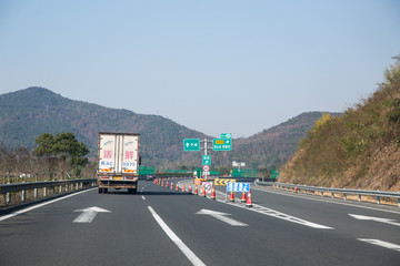 高速公路指引牌