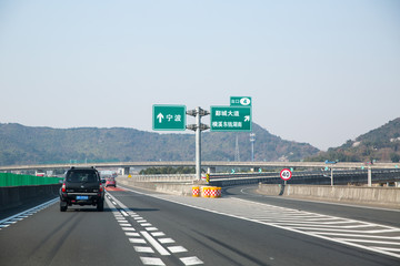 高速公路指引牌