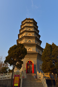 青岛湛山寺药师塔