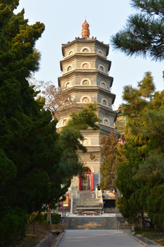 青岛湛山寺药师塔