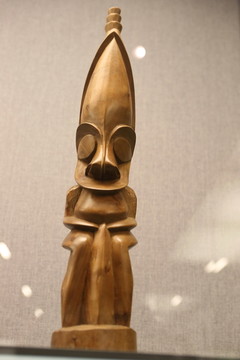 瓦努努阿图国礼木雕人