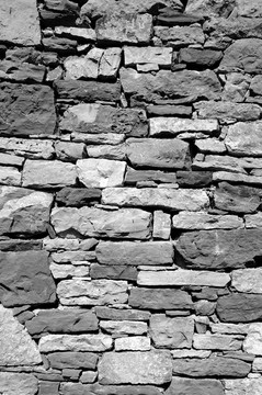 黑白石头墙