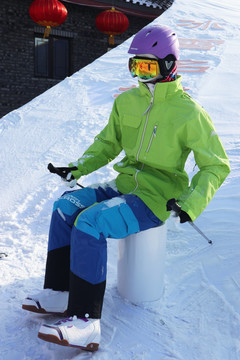 滑雪运动员 雕塑