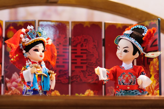 中国古典人像玩偶情侣