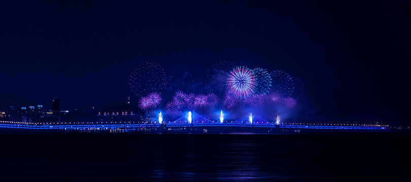 烟花 跨海大桥