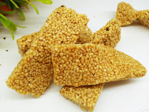 芝麻小米果  零食