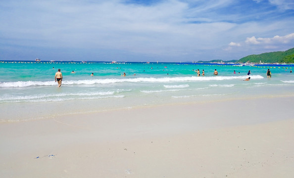 泰国芭提雅可兰岛沙美岛萨岛海滩