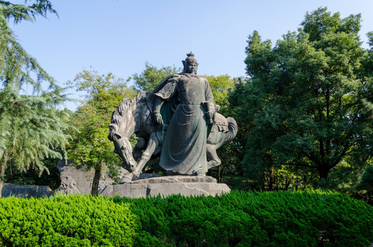 黄鹤楼岳飞广场