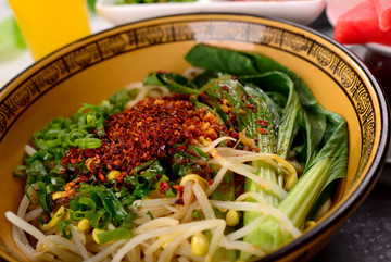 油泼面