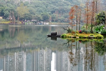 重庆彩云湖