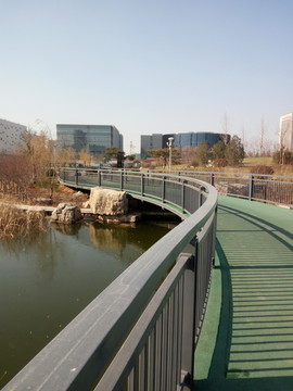 公园的栈桥