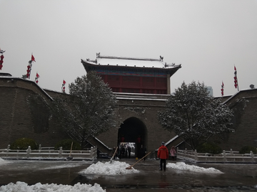 西安古城墙雪景