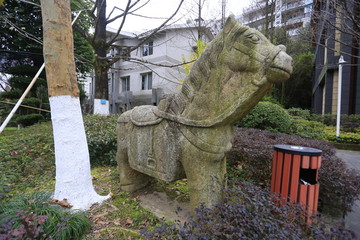 石马雕塑