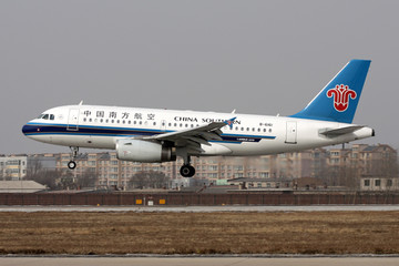 民航 飞机 降落 中国南方航空