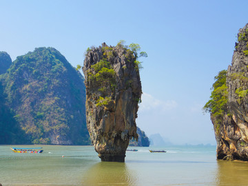 攀牙湾 海上巨石 海中巨石