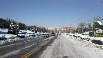 雪中的国道 国道 公路 雪景