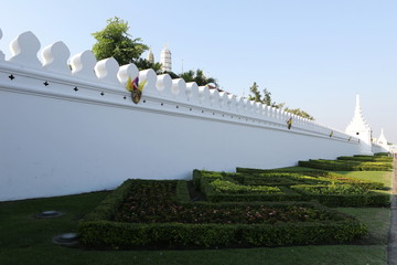 大皇宫白色的围墙