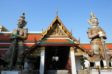 泰国门神雕像