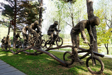 雕塑 自行车骑行