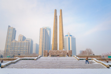 唐山抗震纪念碑雪景