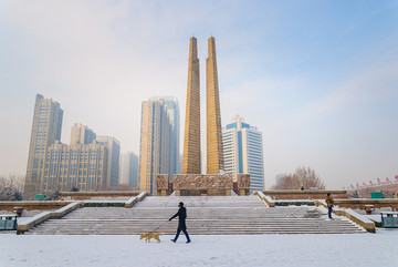 唐山抗震纪念碑雪景