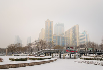 公园雪景