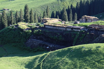 山谷山村