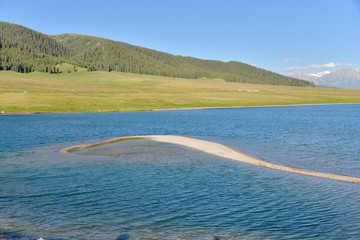 赛里木湖