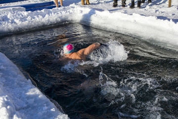 冬泳运动