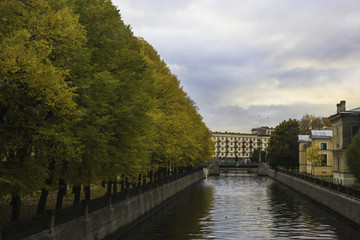 圣彼得堡河边小景
