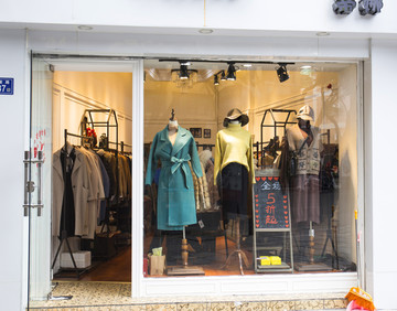服装专卖店 专卖店橱窗 女装店