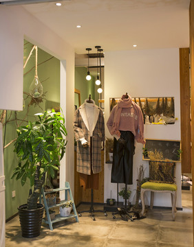 服装专卖店 专卖店橱窗 女装店