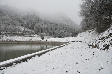 雪景图 重庆冷水镇雪景图