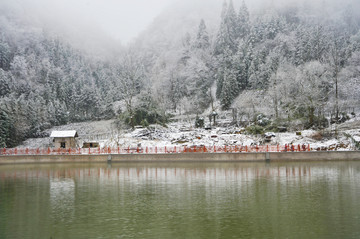 雪景图  石柱冷镇雪景图