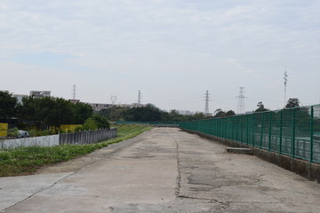 旧东深路东深渠边