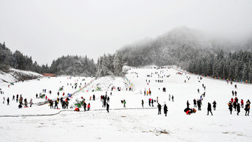 滑雪场 冷水镇滑雪场