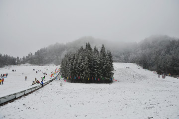 滑雪场  石柱滑雪场