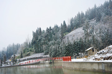 雪景图 重庆冷水镇雪景图