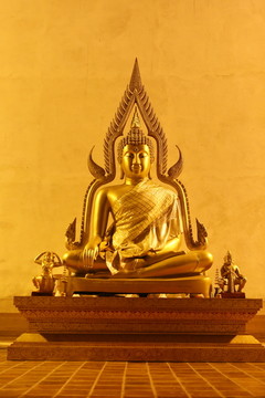 契迪龙寺佛像