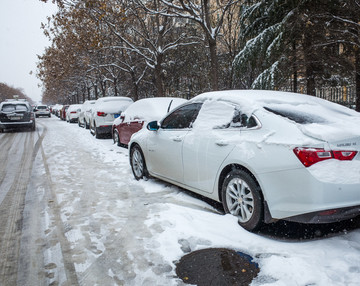 积雪的街道