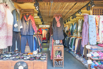 中式传统服装专卖店