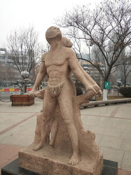 男子雕塑