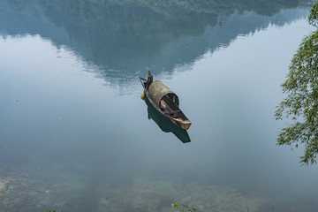 风景如画 江上渔船