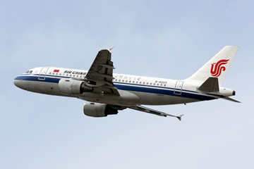 飞机起飞 中国国际航空公司